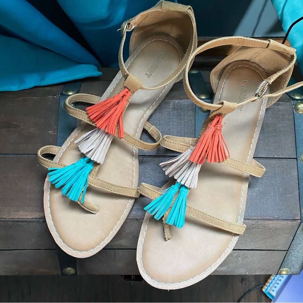 Women’s sandals